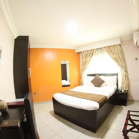 Celia'S Suites Abeokuta Exteriér fotografie