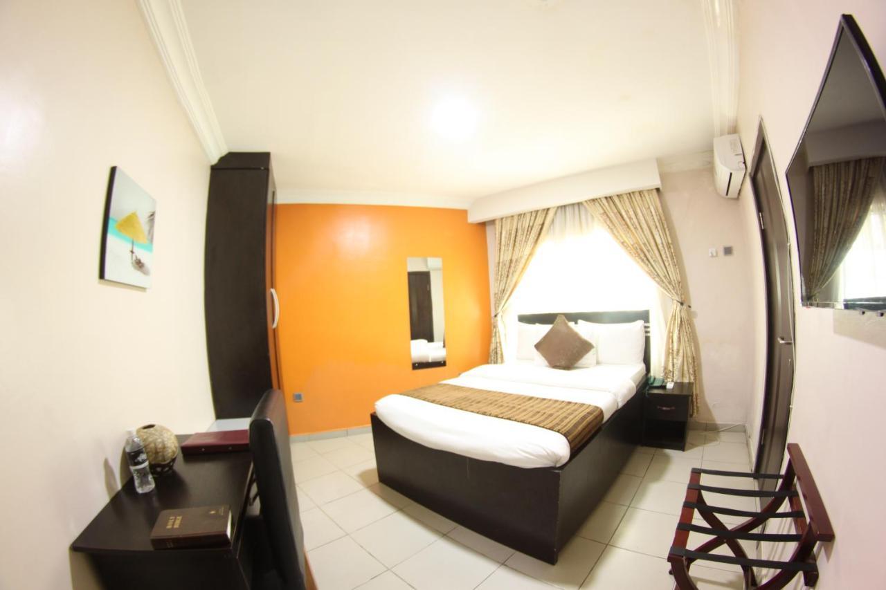 Celia'S Suites Abeokuta Exteriér fotografie