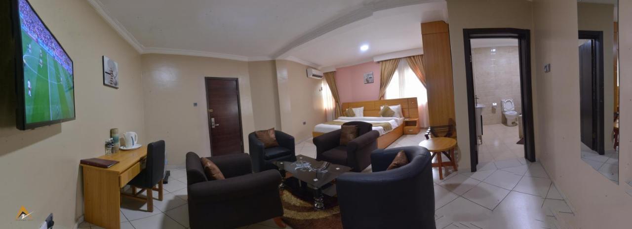 Celia'S Suites Abeokuta Exteriér fotografie